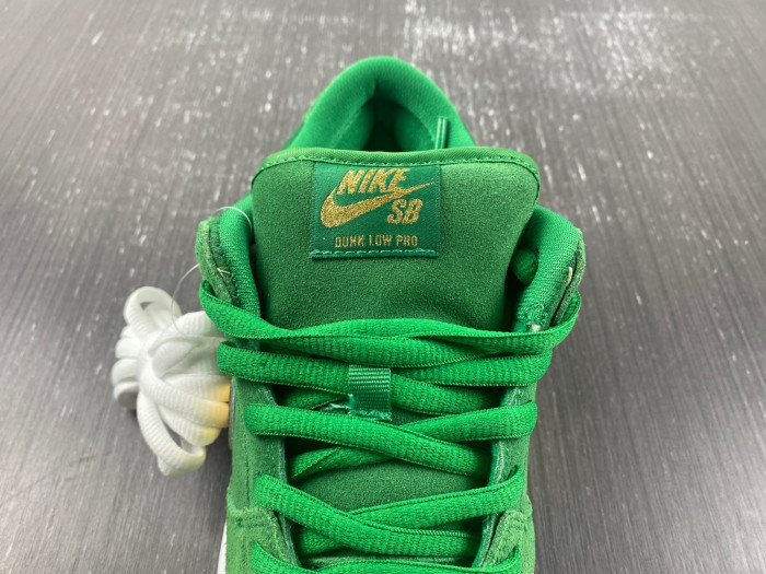 nike sb dunk low st. patrick