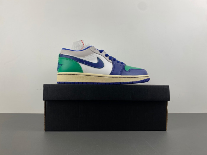 Air Jordan 1 Low Rare Air 553558-147