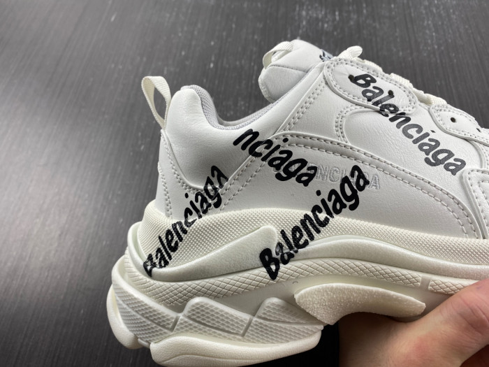 blcg sneaker triple.s sneakers 58963 w1y2896
