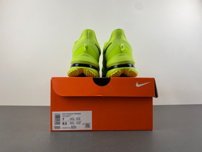 Nike Air Zoom Pegasus PreM1vm Volt HQ2592-700