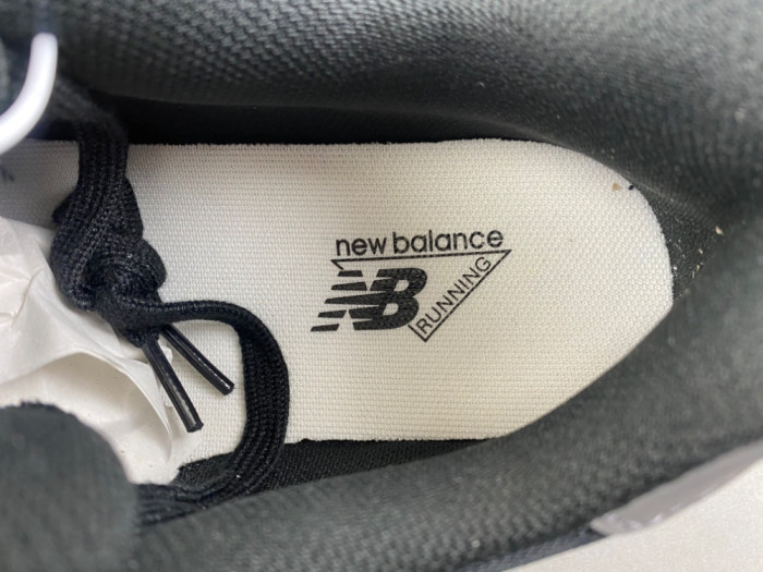 New Ba1an*e 9060 Mono Black U906079E