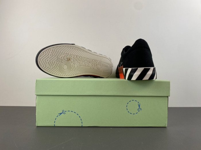 OFW SNEAKERS GY05110-035