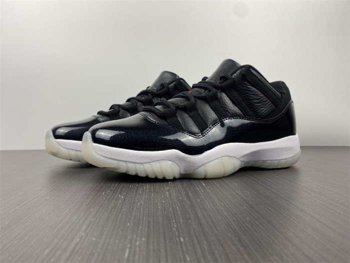 air jordan 11 low "72-10" av2187-001
