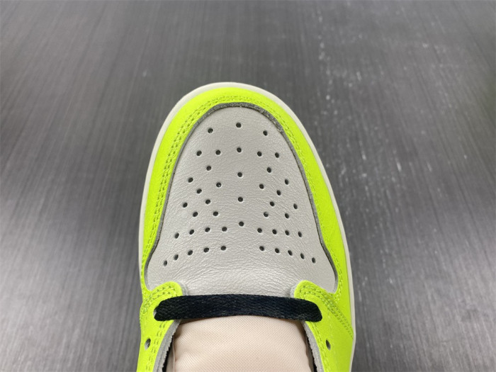 air jordan 1 high og "volt" 555088-702