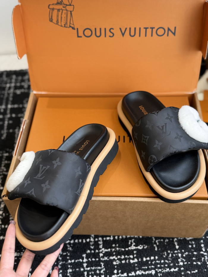 1*V SLIPPERS 11V0107-170