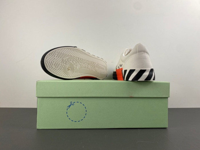 OFW SNEAKERS GY05110-040