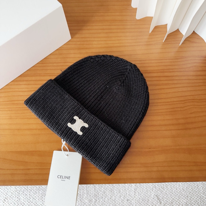 Ce1i*e HAT0229-0519
