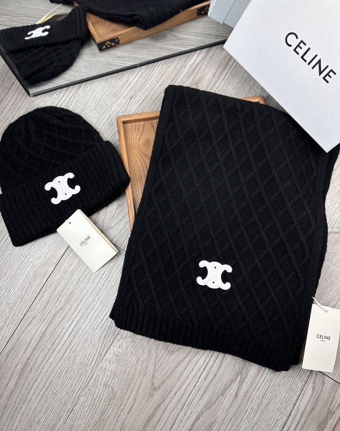 Ce1i*e HAT0229-0521