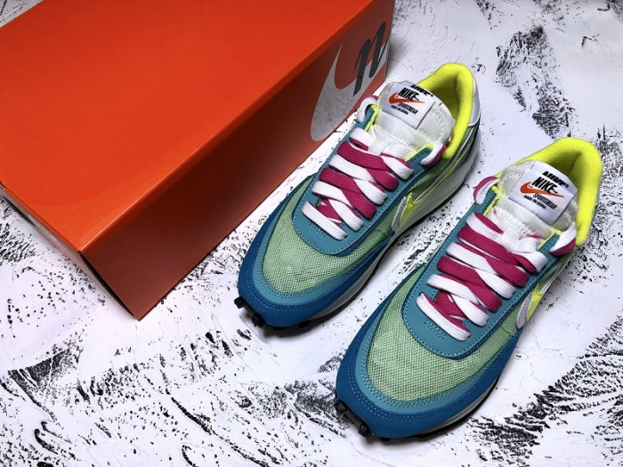 sacai x nike lvd waffle daybreak running bv0073-600