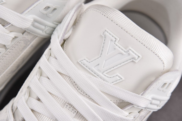 1V TRAINER 1V0425-670