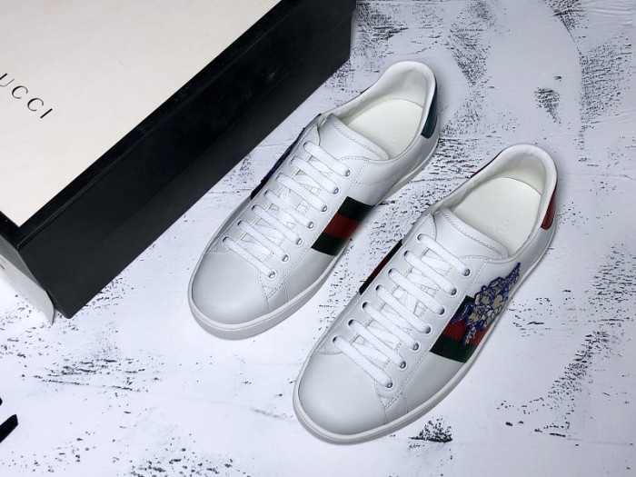 gucc ace embroidered low-top sneaker