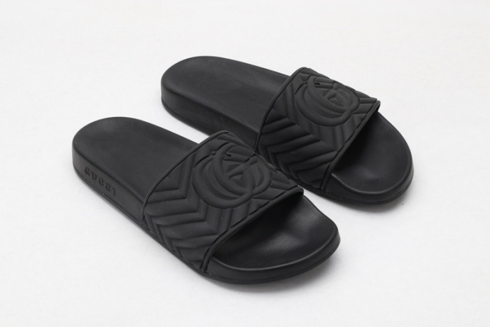 gucc slippers all black