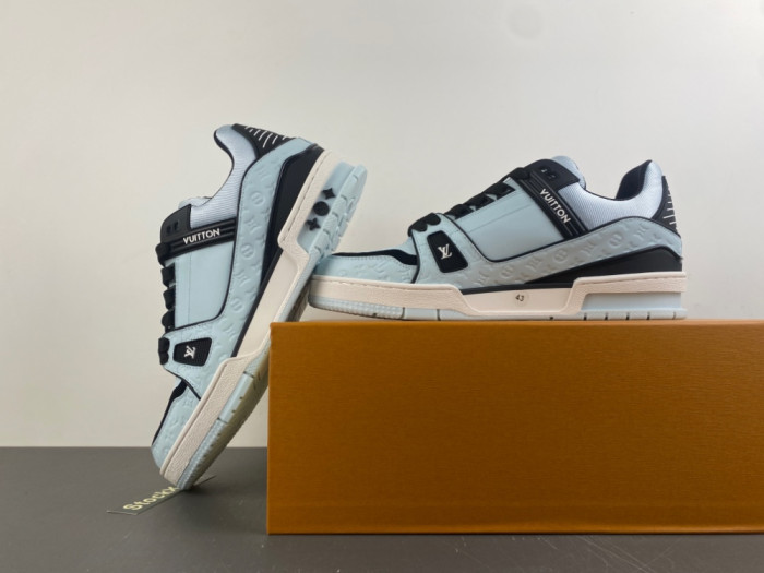 1V TRAINER 1VTR174