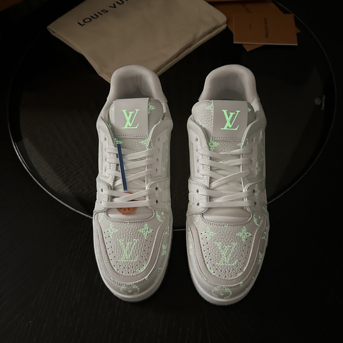 1V TRAINER 1VTR176