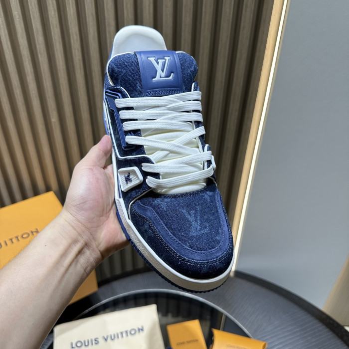 1V TRAINER 1VTR192