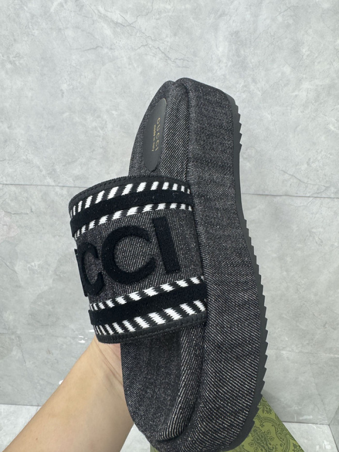 GUCC SLIPPERS GU568-107