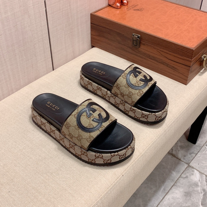 GUCC SLIPPERS GU568-106