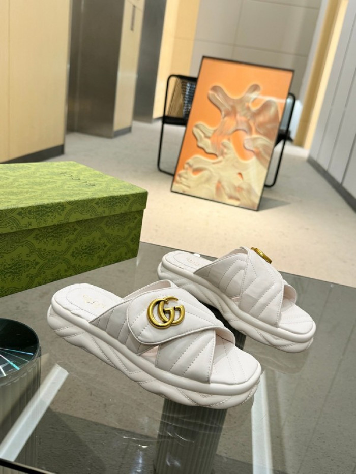 GUCC SLIPPERS GU568-104