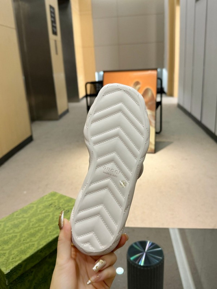 GUCC SLIPPERS GU568-104