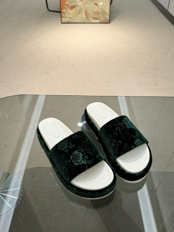 GUCC SLIPPERS GU568-102
