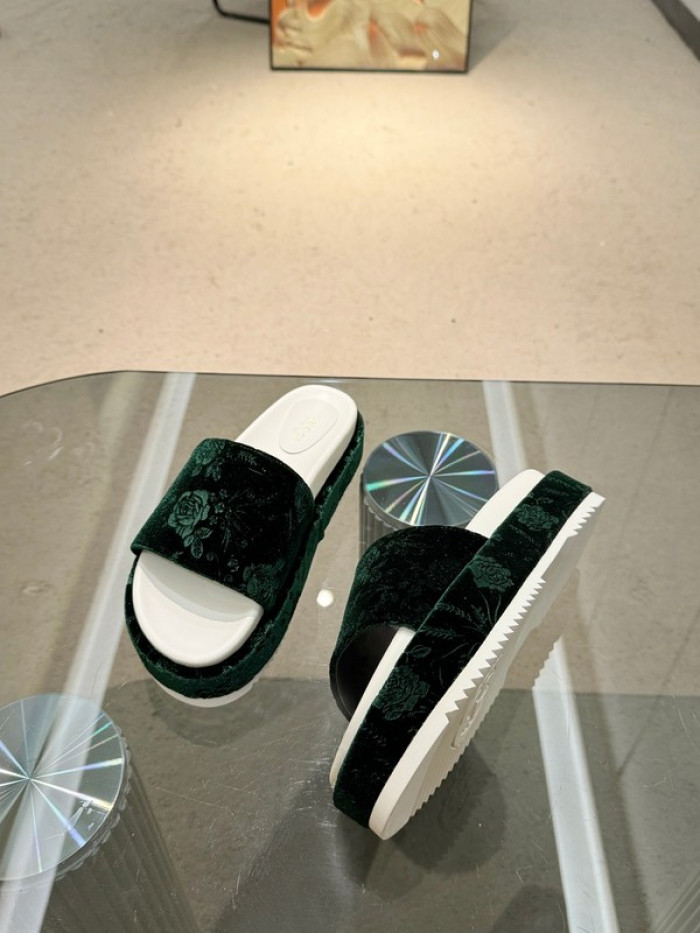 GUCC SLIPPERS GU568-102
