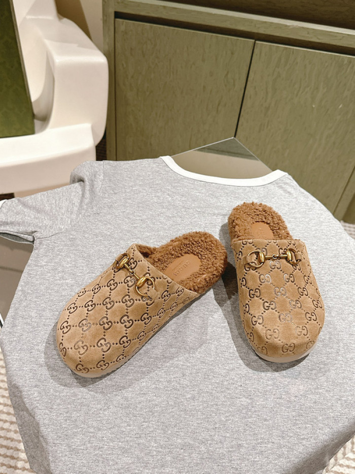 GUCC SLIPPERS GU568-097