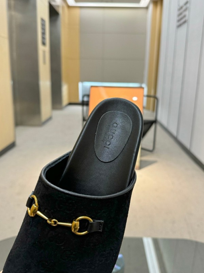 GUCC SLIPPERS GU568-096