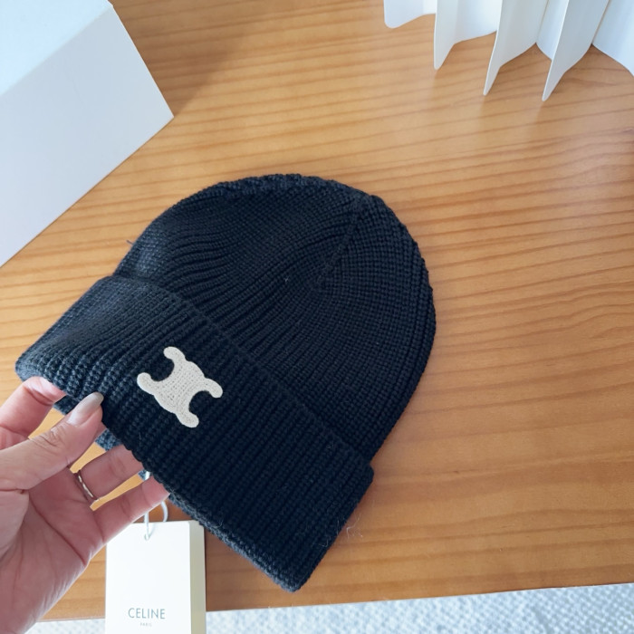 Ce1i*e HAT0229-0519