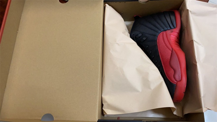 jordan 12 retro flu game (2016) - 130690-002