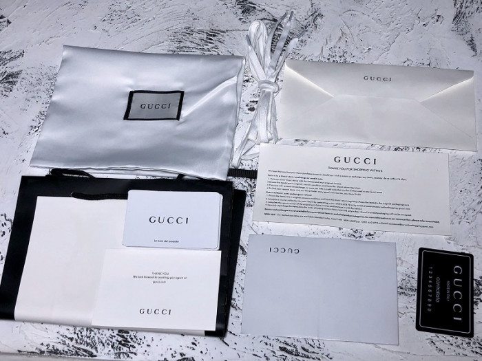 gucc ace embroidered low-top sneaker
