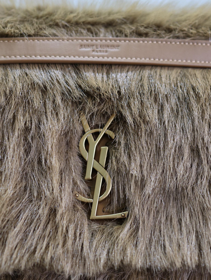 Y51 BAG B0113-246