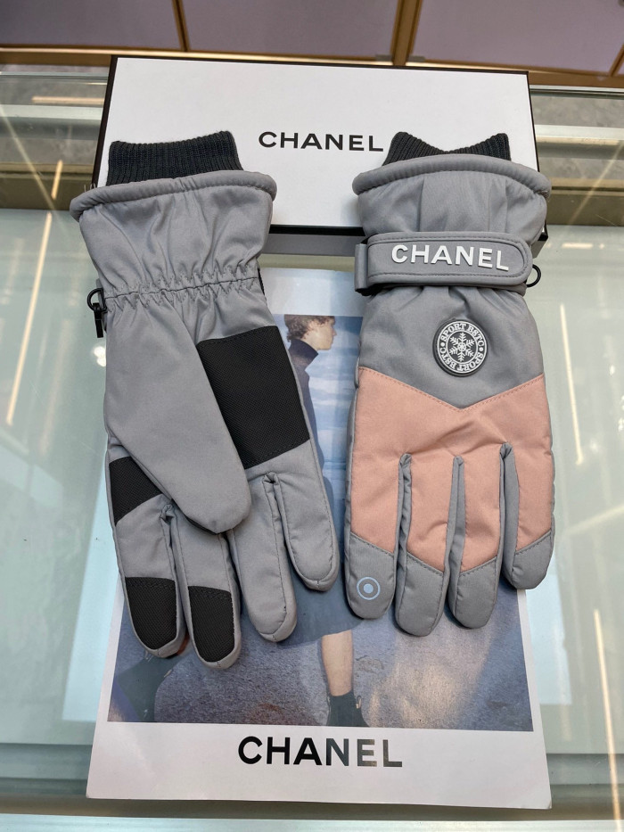 CHANNEL GLOVES CG003