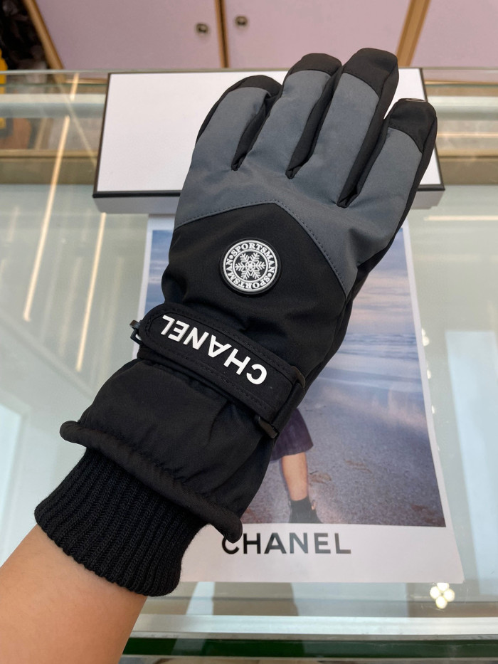 CHANNEL GLOVES CG001