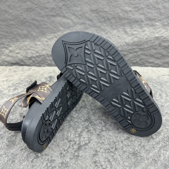 1*V SLIPPERS 11V0107-090