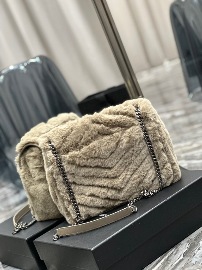 Y51 BAG B0113-252