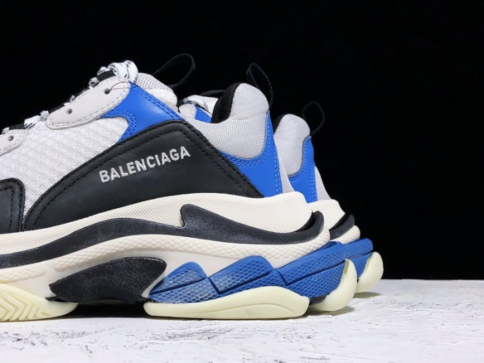 blcg sneaker triple.s.gomma 536737 w09oh 1007