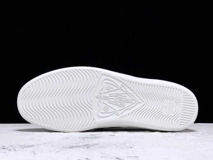 gucc ace embroidered low-top sneaker