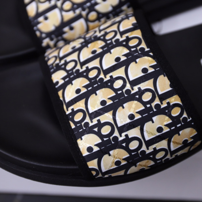 D*or slippers