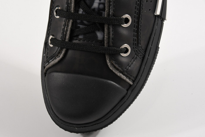 d10r b23 homme kaws high top sneaker