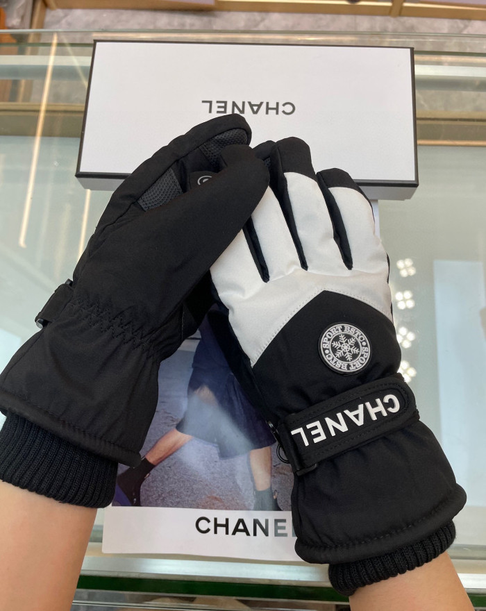 CHANNEL GLOVES CG002