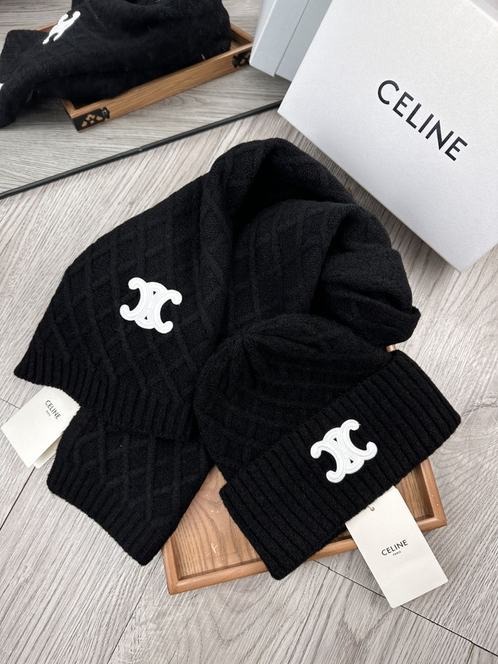 Ce1i*e HAT0229-0521