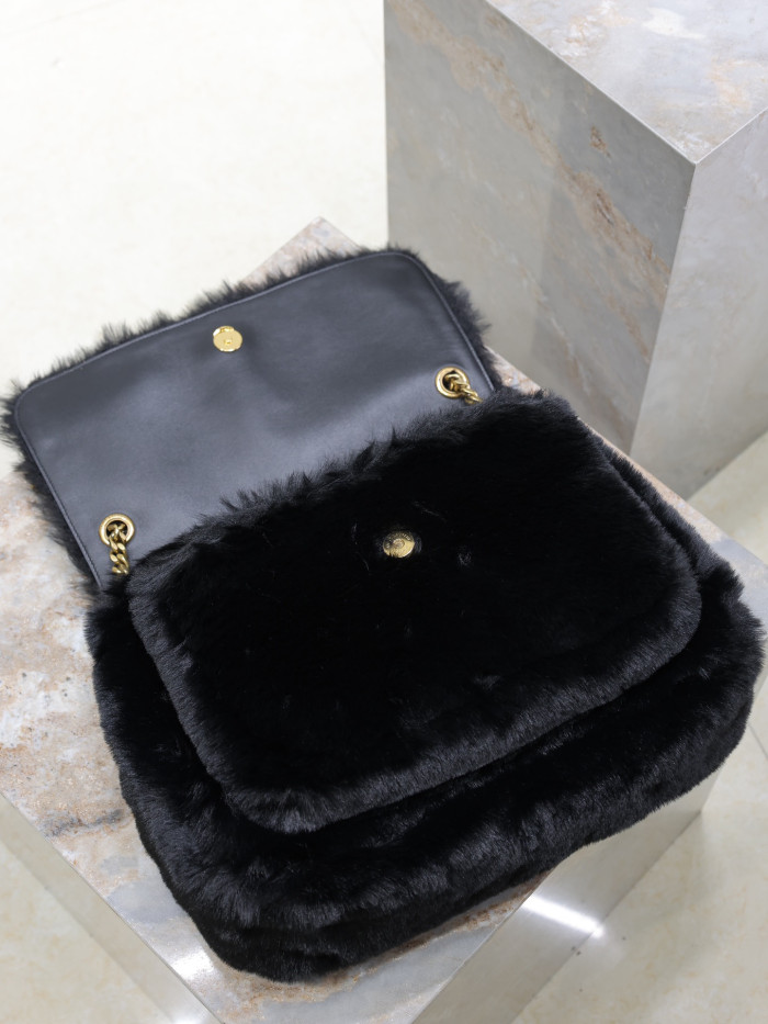Y51 BAG B0113-250