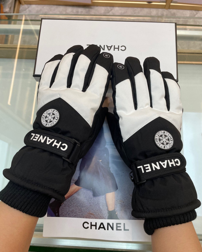 CHANNEL GLOVES CG002
