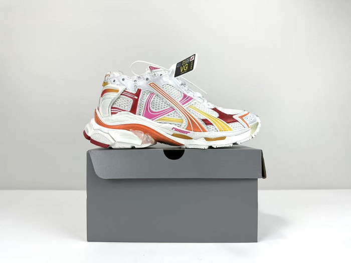 BLCG RUNNER SNEAKER W3RNY00136
