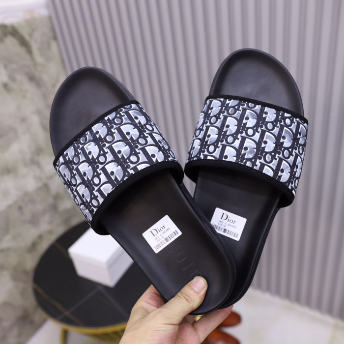 D*or slippers