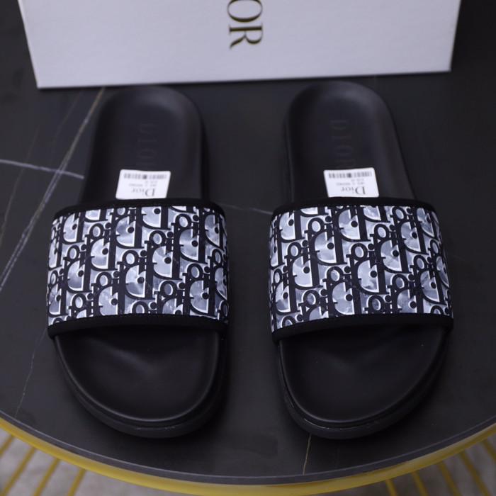 D*or slippers