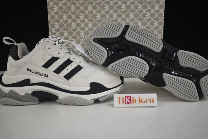 blcg sneaker triple.s sneakers n678uyi65