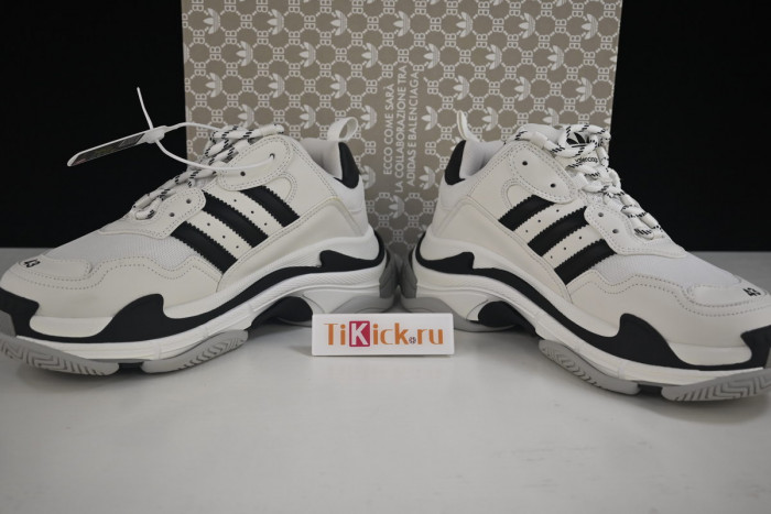blcg sneaker triple.s sneakers n678uyi65