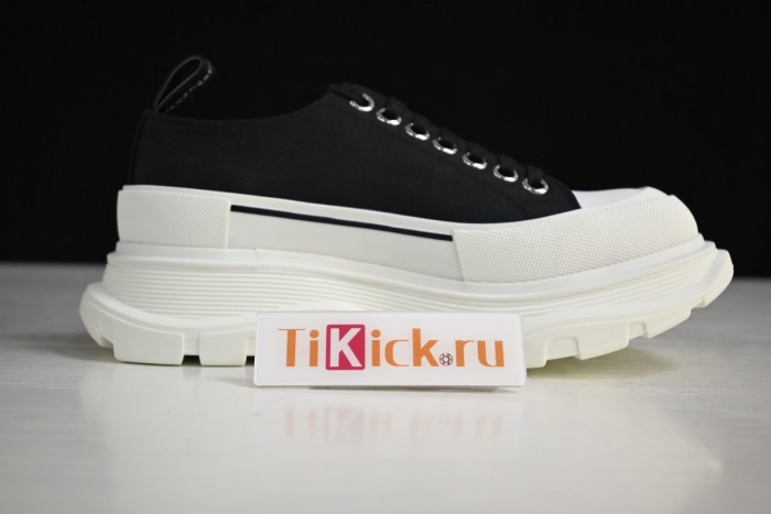A1exa*der Mcqv*en SNEAKERS MC520050605