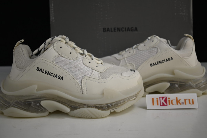 blcg sneaker triple.s sneakers 541624w2fb19005
